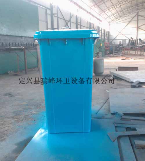 鐵質垃圾桶