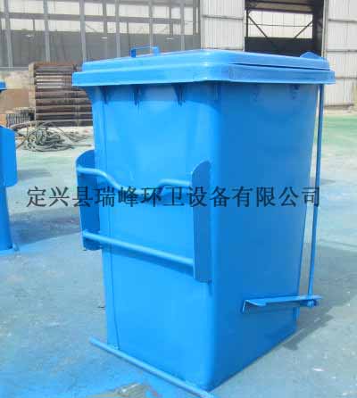 鐵質垃圾桶